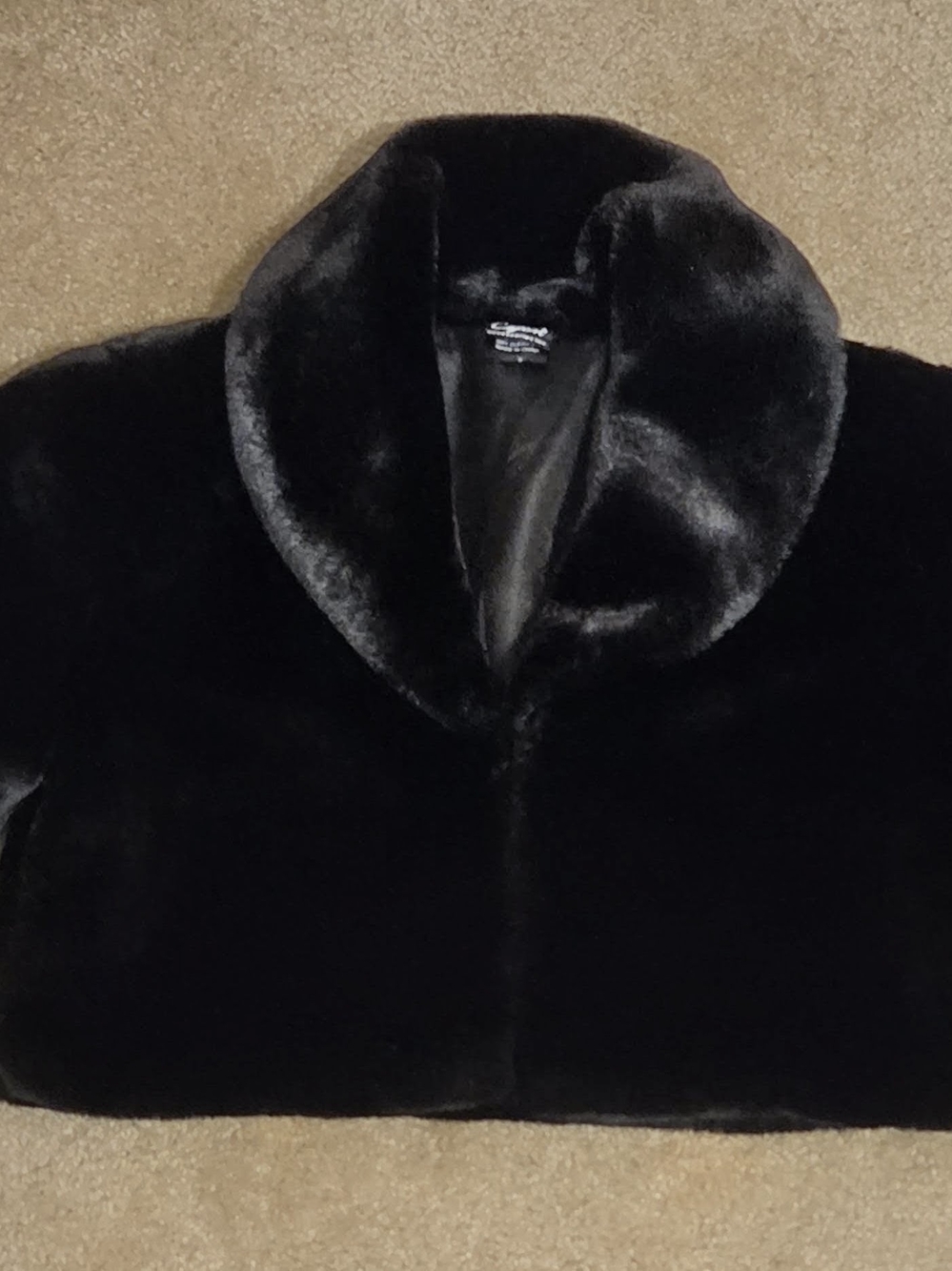 Cejon Accessories Inc. black faux fur cropped jacket